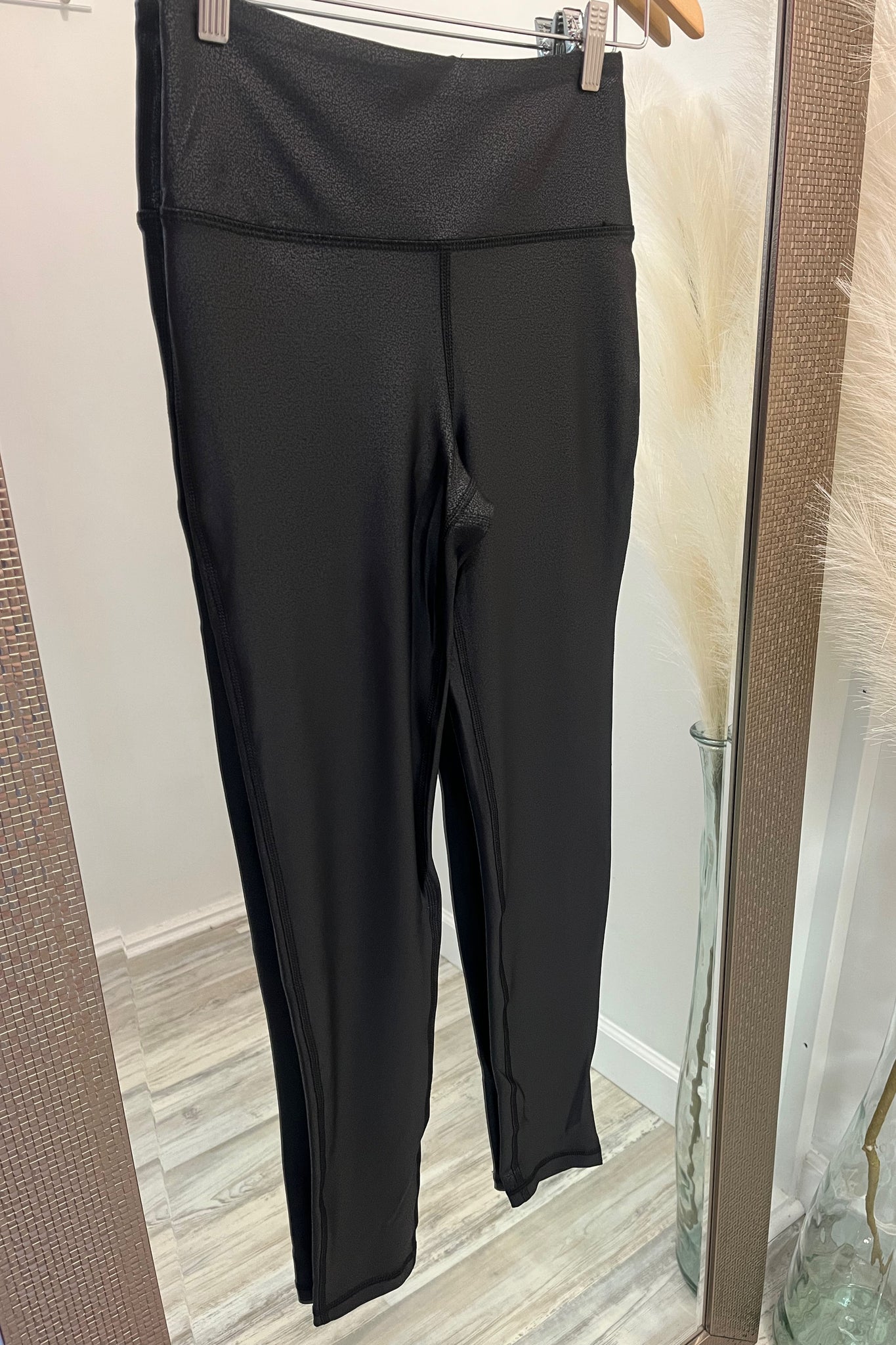 Santa Cruz Leggings in Black