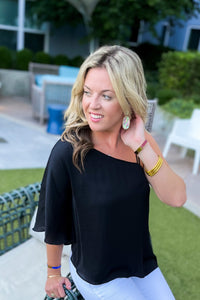 Unique Elegance Black Top